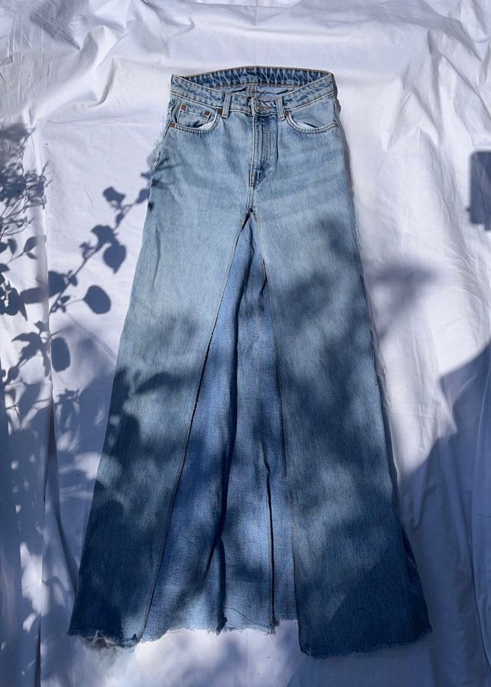 long slit denim skirt