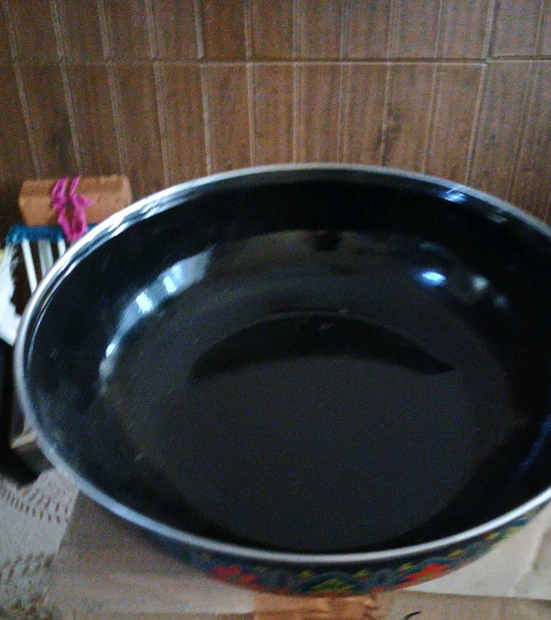 Unused Big Non stick Kadai