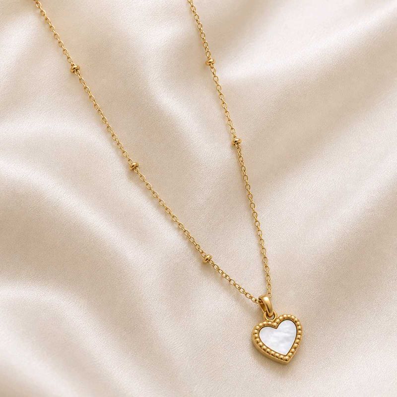 Elegant Heart Pendant Necklace