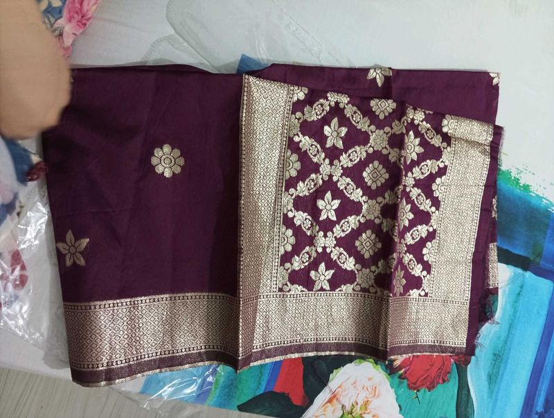 Elegant Purple Banarasi Silk dupatta
