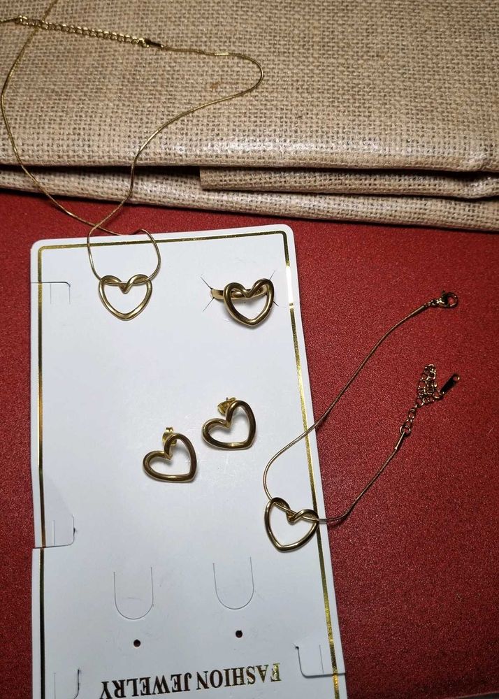 Anti tarnish Chic Gold Heart Jewelry Set