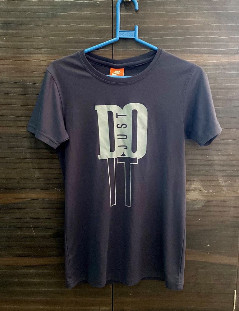 Nike T Shirt  - Women