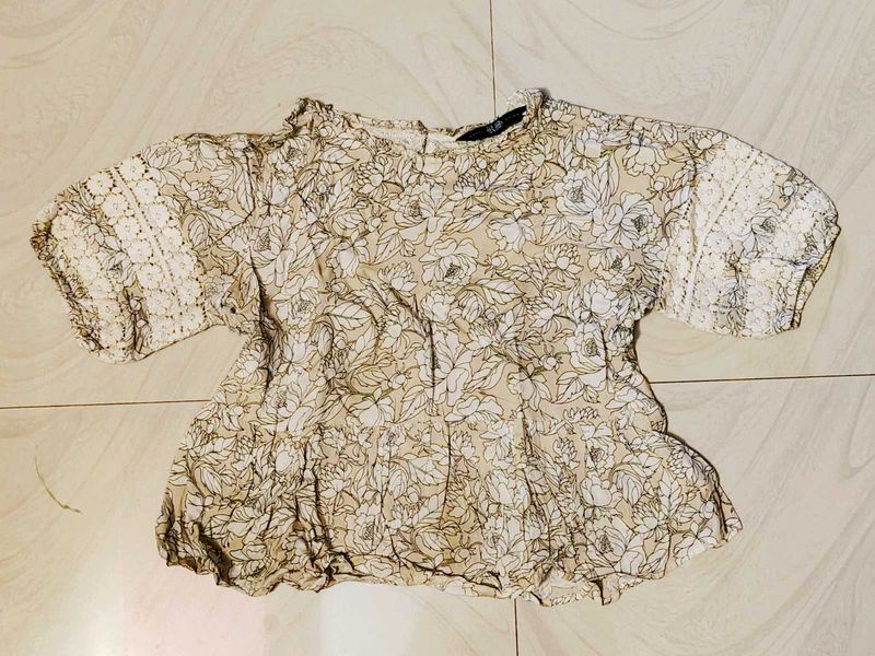 Boho Floral Lace Sleeve Top