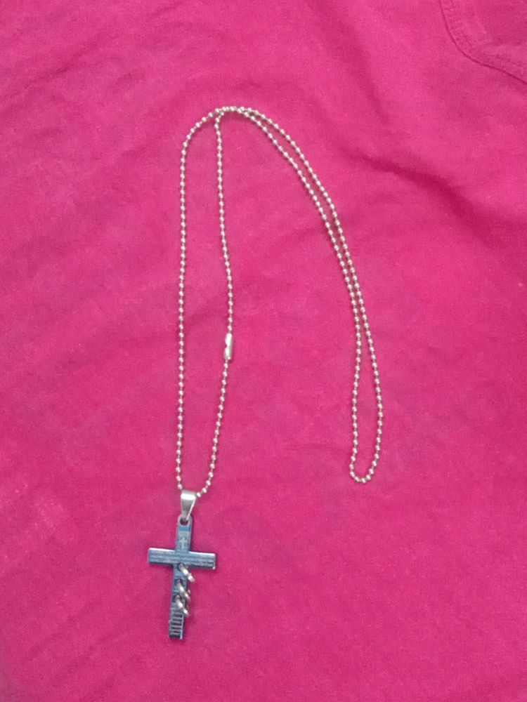 Beautiful Fancy Cross Chain