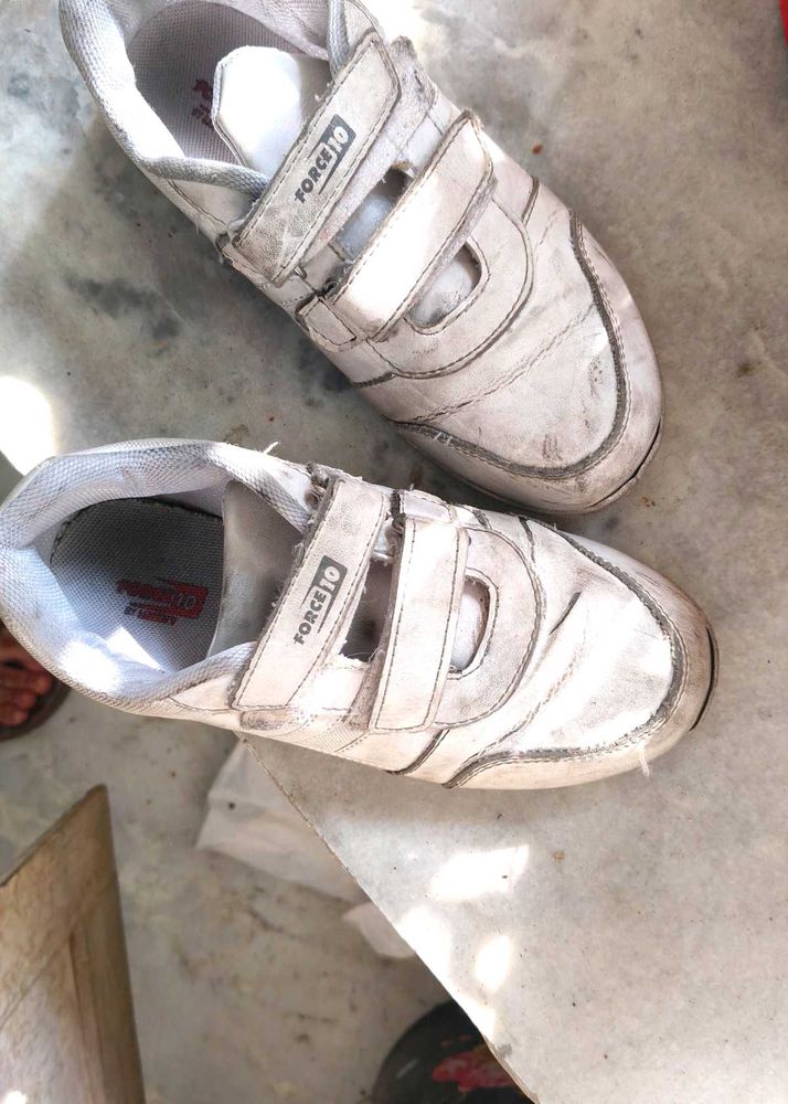 Force10 White Sports Shoes