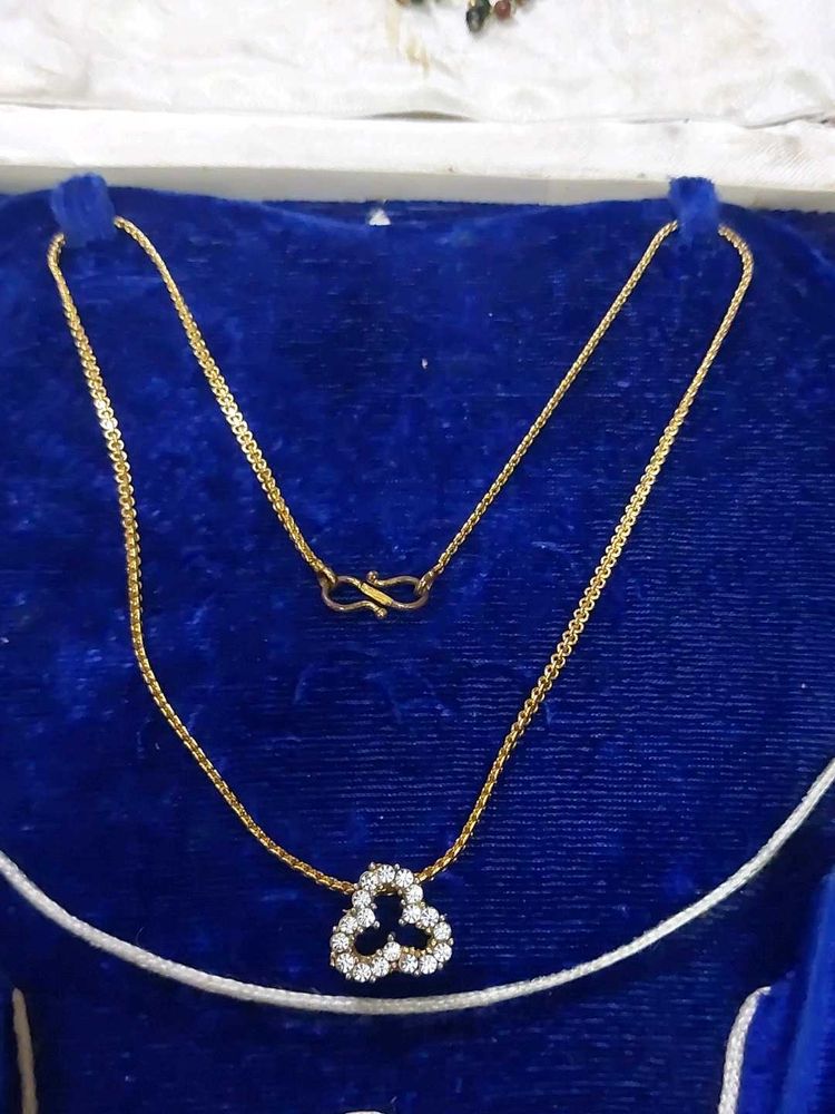 Sparkling Diamond Pendant Necklace