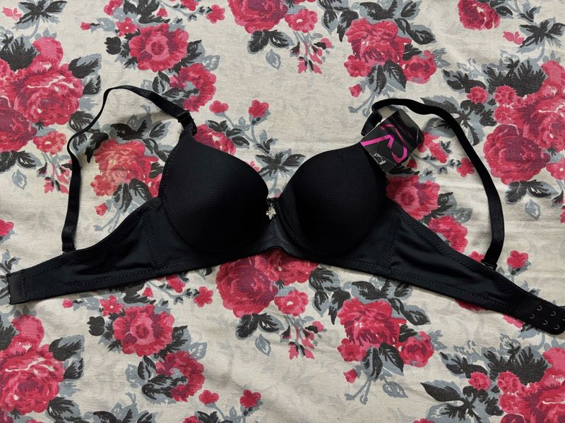 Black Push-Up Bra