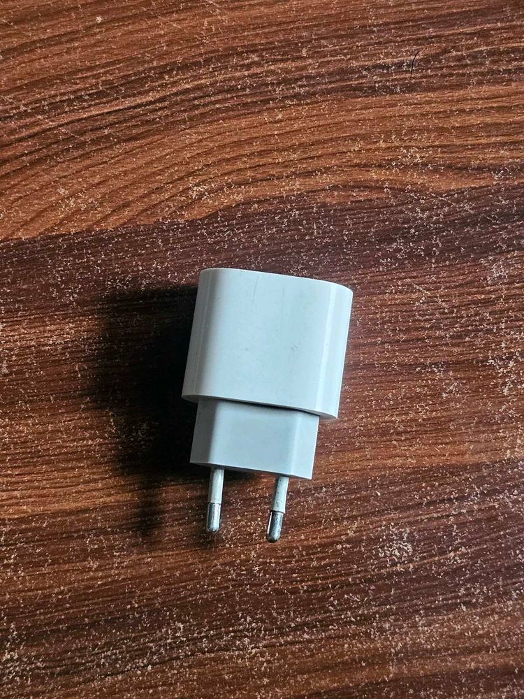 Apple 20 watt Adapter
