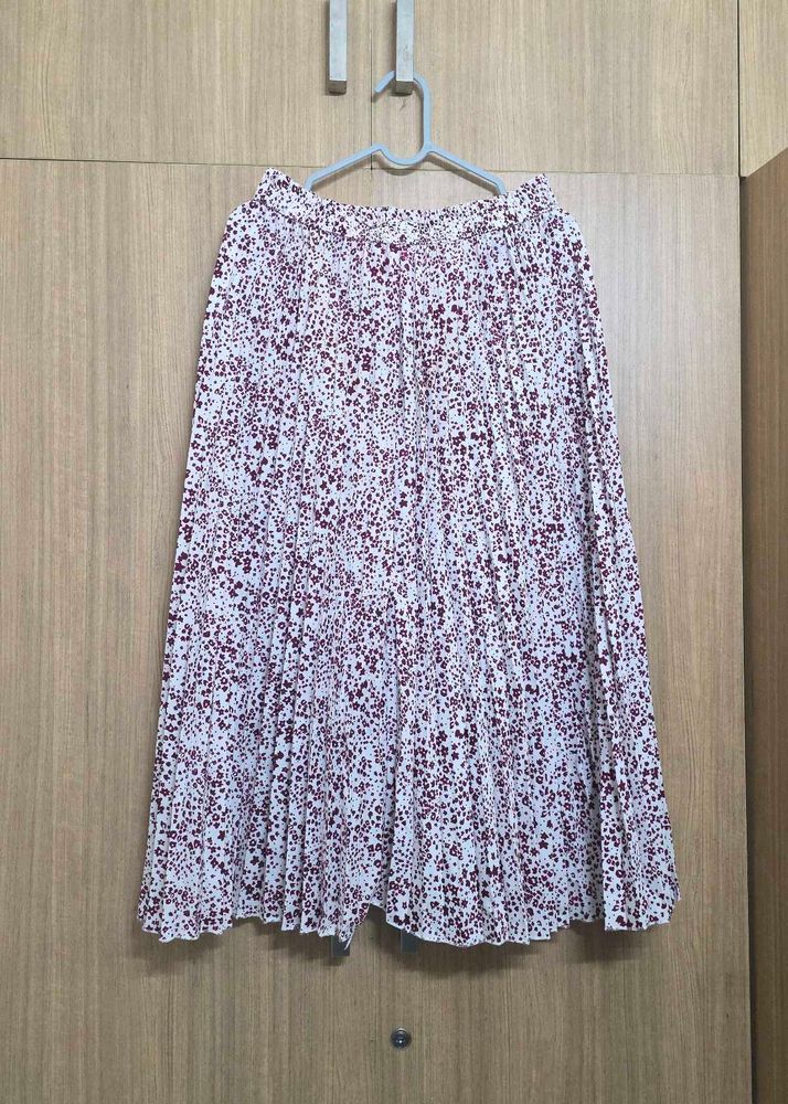 Floral Print Pleated Midi Skirt