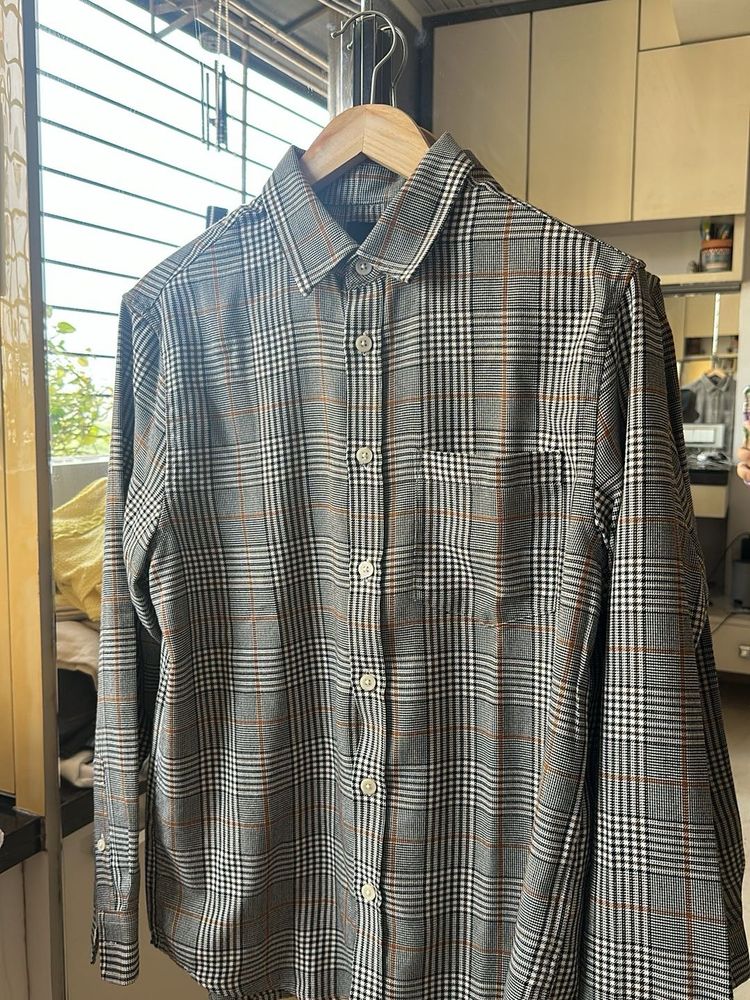 Men's Plaid Button-Down Shirt