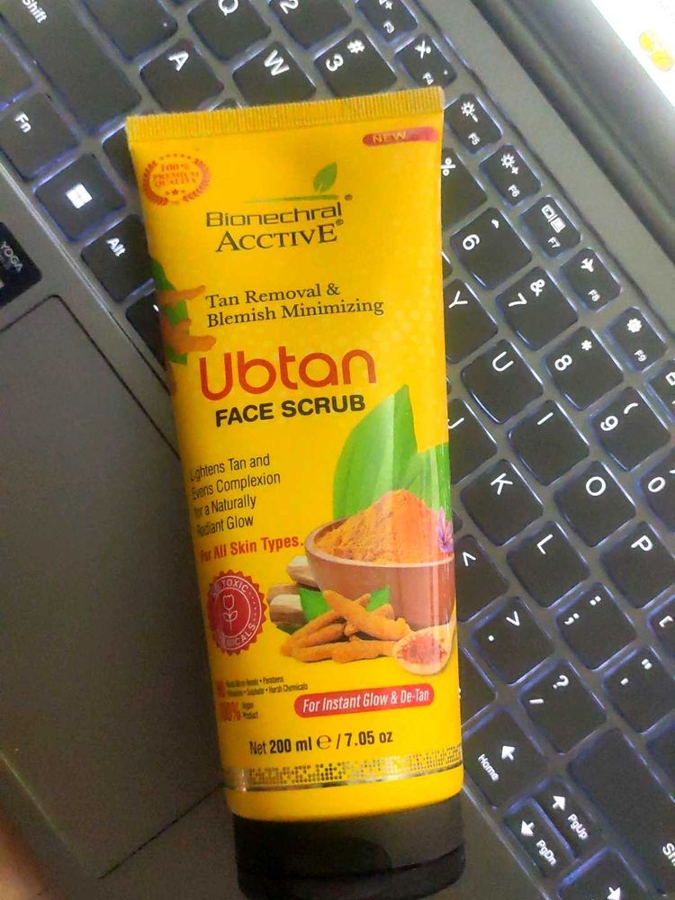 Biotrechrral Acctive Ubtan Face Scrub