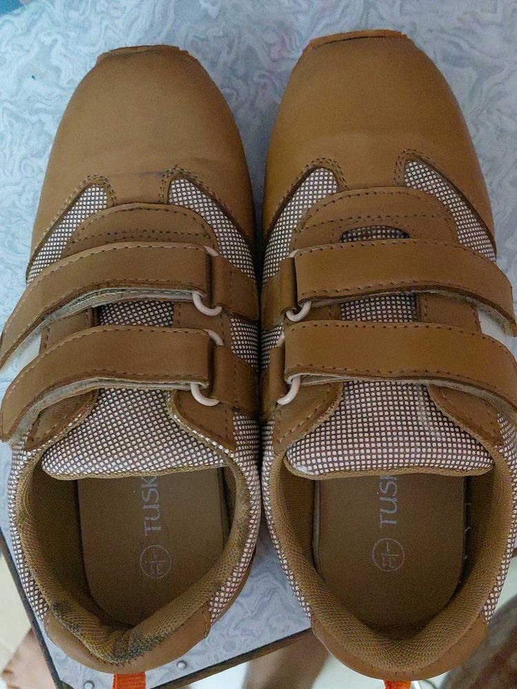 TUSKER Casual Shoes