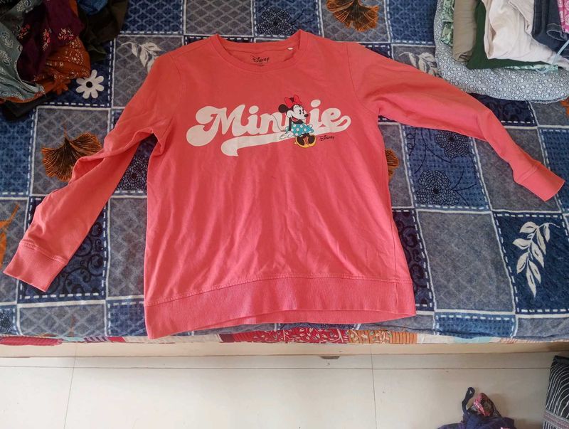 sweatshirt