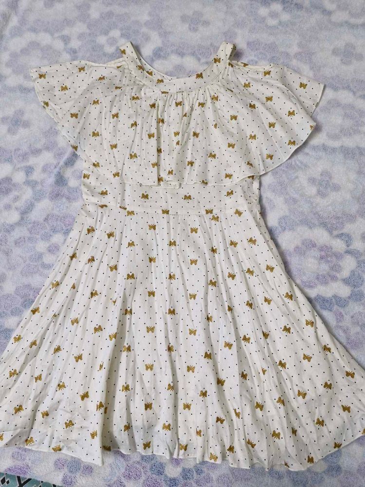Cute Butterfly Cold Shoulder Dress 9/10y