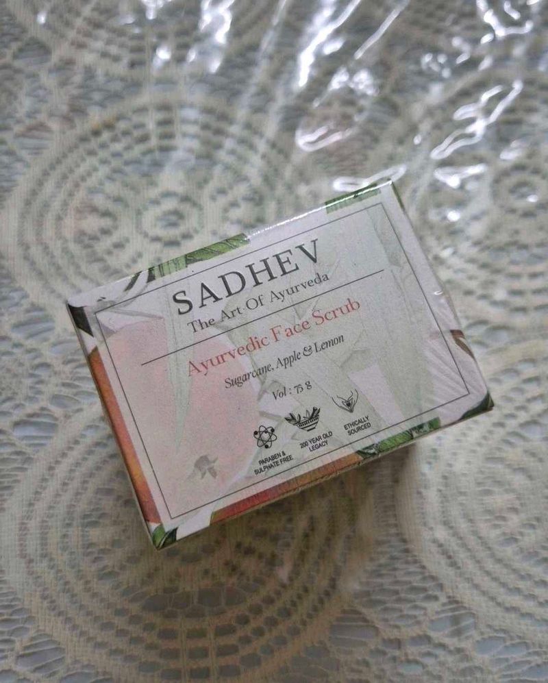 Sadhev Face Scrub