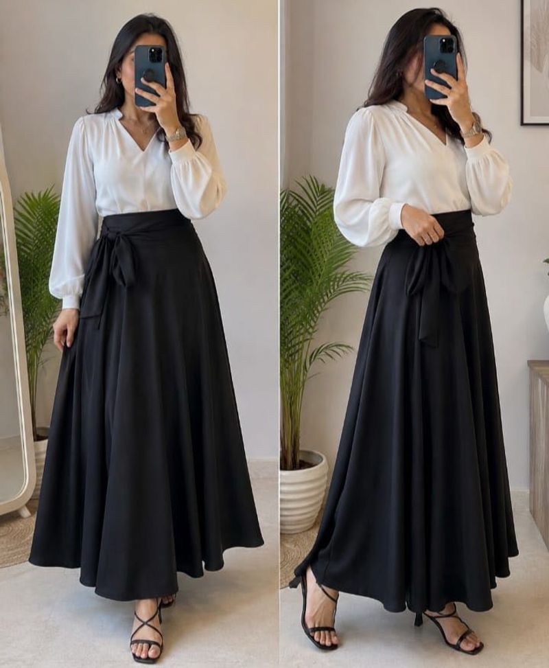 Savana[All new] Black Bow A line Skirt