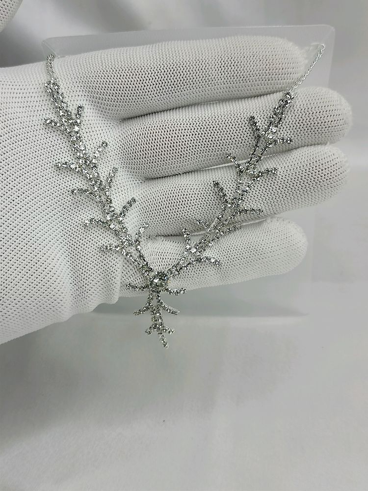 Women's Fashion Metal Traditional Necklace Set wit