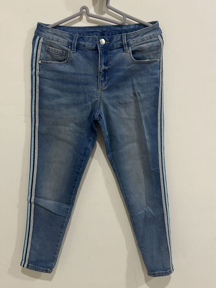 Bare Denim Stylish Blue Jeans with Side Stripe