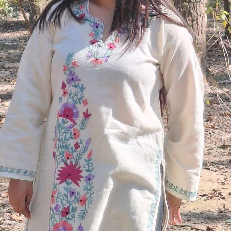 Embroidered Cream Kurta