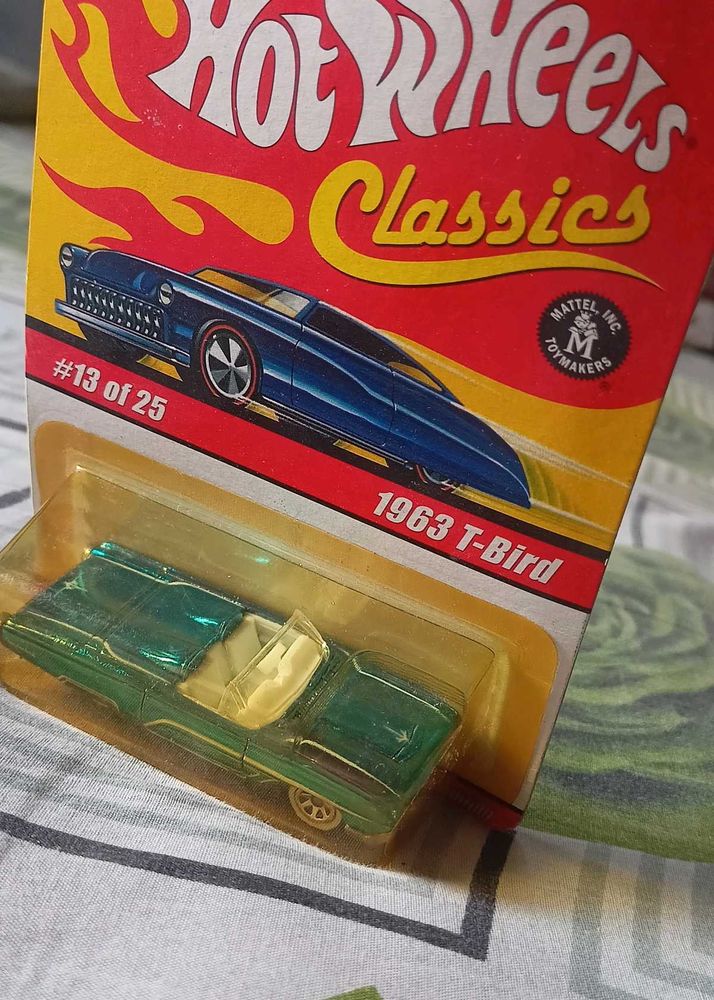 Hot Wheels Classics 1963 T-Bird