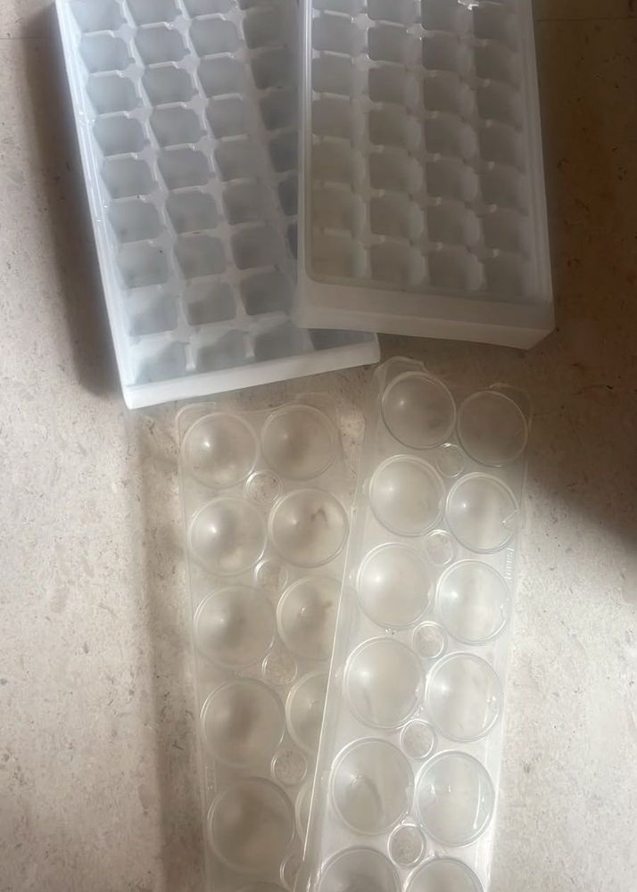 Ice Cube Trays (Set of 4)