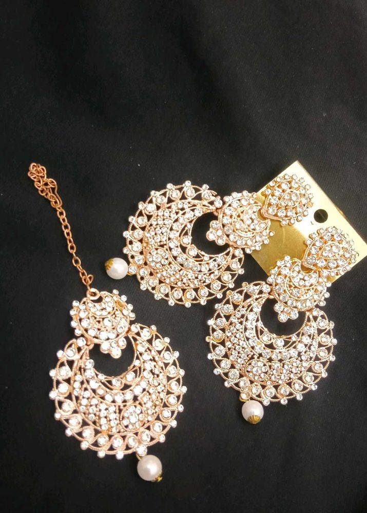 Chandbali Earring &amp;Tikka Set with free stud earri