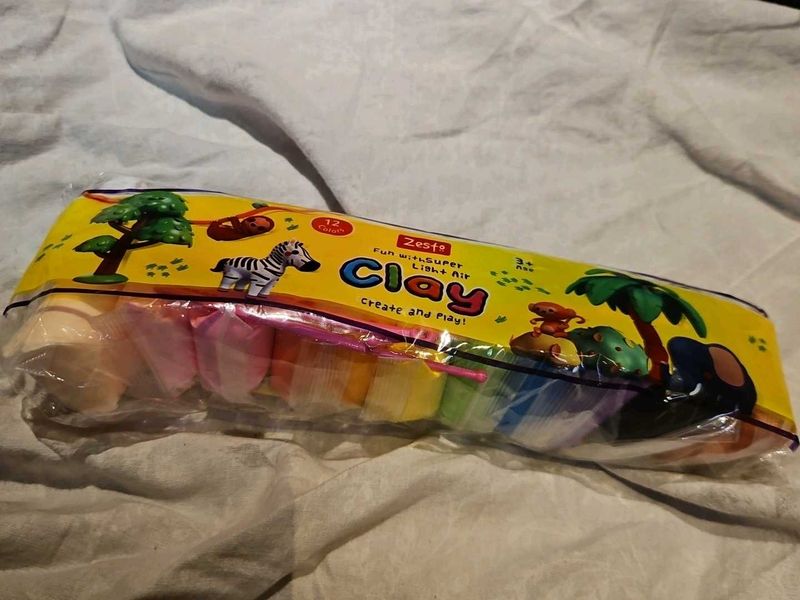 Zesto 12 Colors Light Air Clay Set