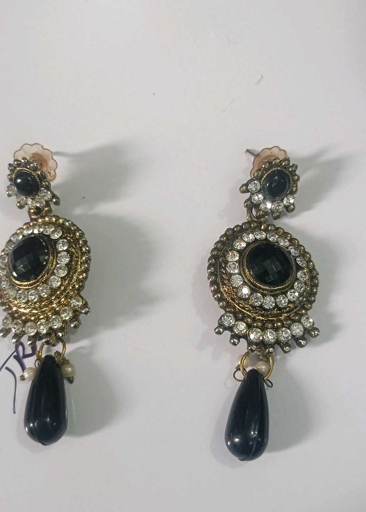 Black &amp; Gold Antique-Finish Kundan Drop Earrings