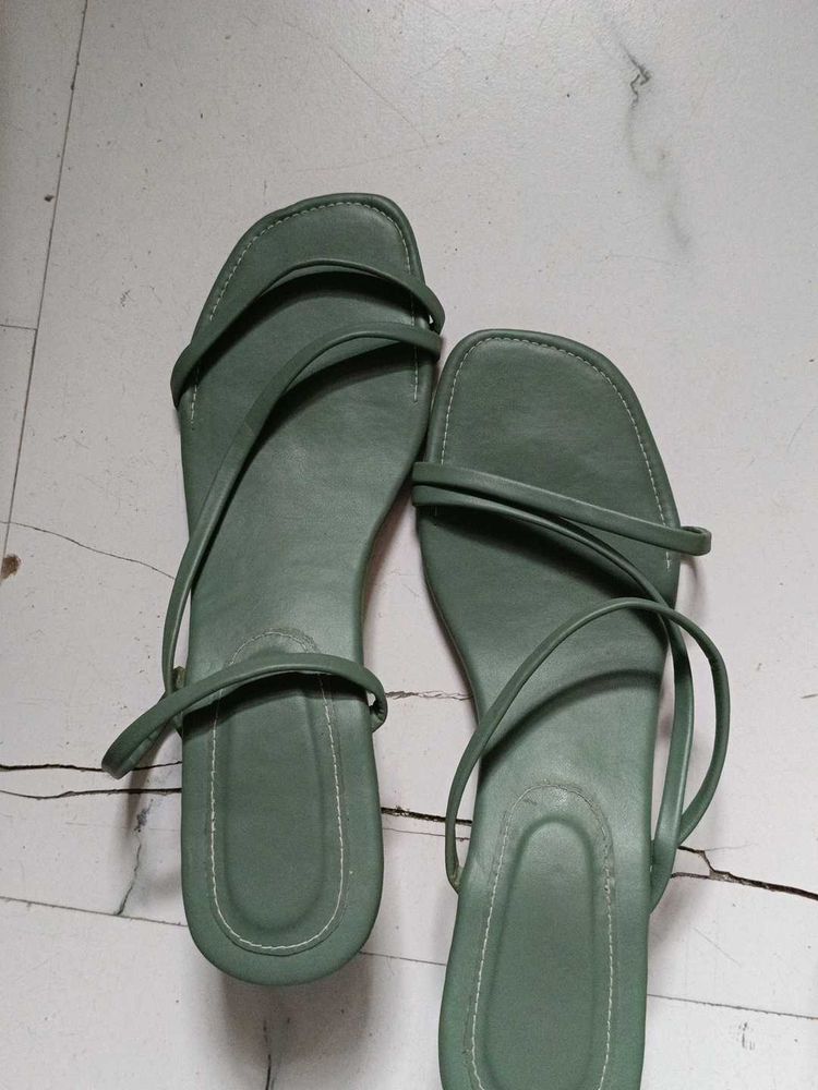 Stylish Green Flat Sandals