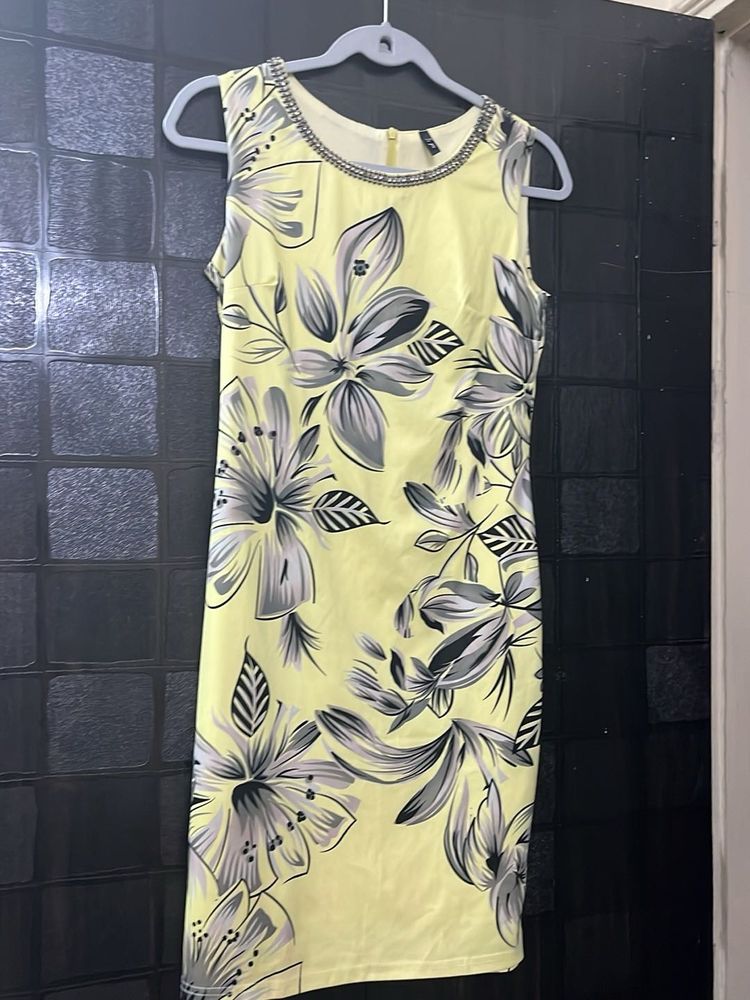 chic yellow floral party dress