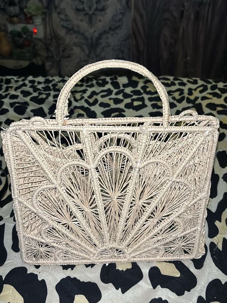 Woven Clutch with Fan Design