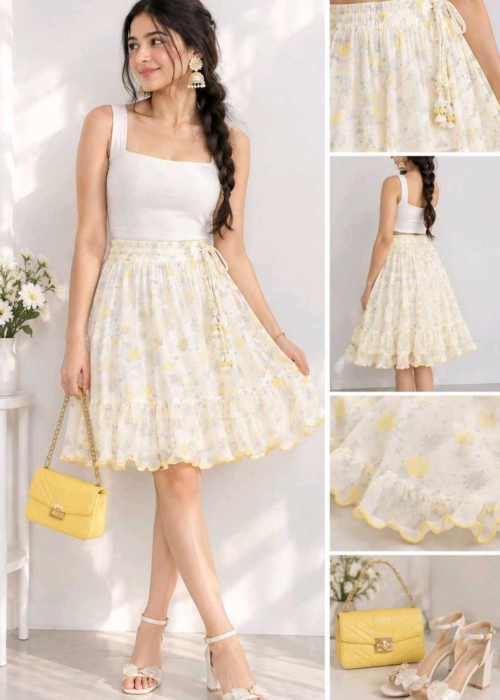 Flowy Floral Print Mini Skirt