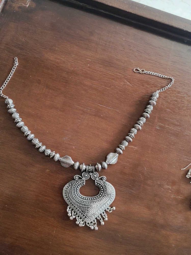 Navratri Boho Heart Pendant Necklace