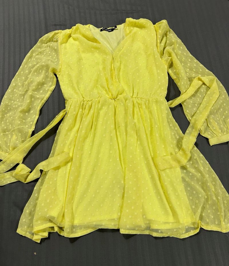 Chic Yellow Polka Dot Dress