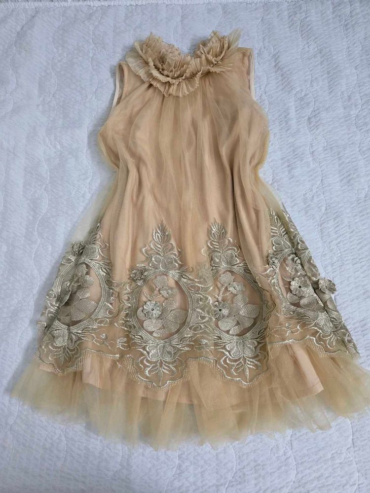 zara Elegant Tulle Embroidered Dress bust 34/36