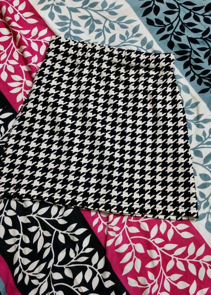 Chic Y2K Mini Skirt