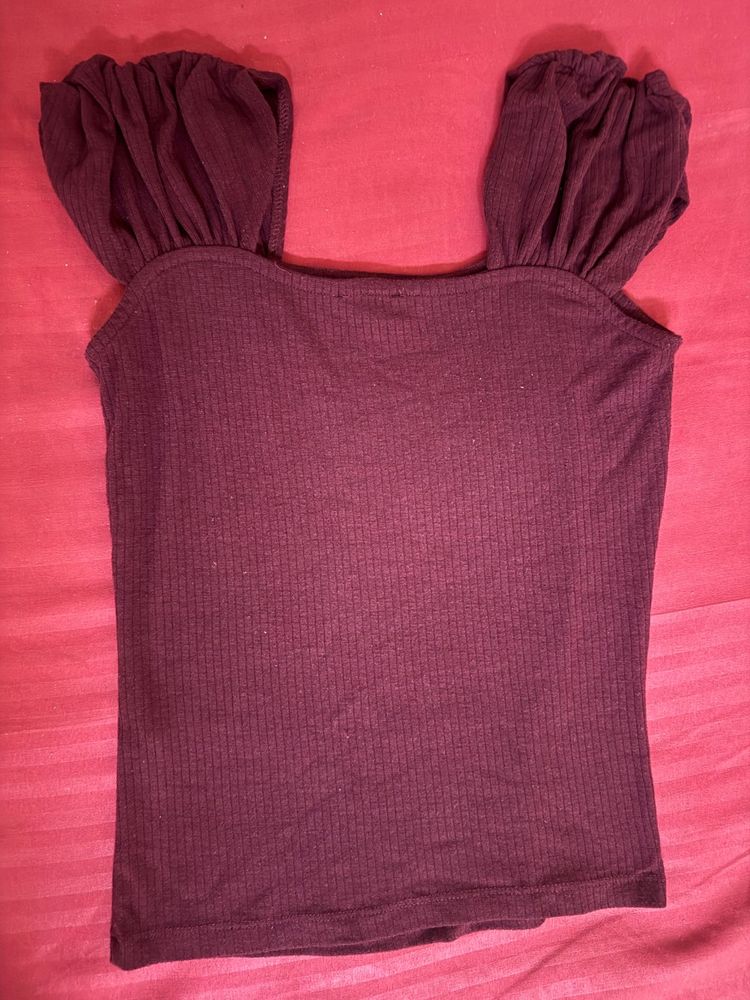 Maroon Puff Sleeve Ribbed Top