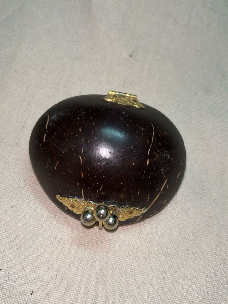 Unique Coconut Shell Clutch Bag with earnings