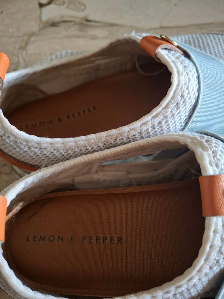White Color Casual Shoes 👞