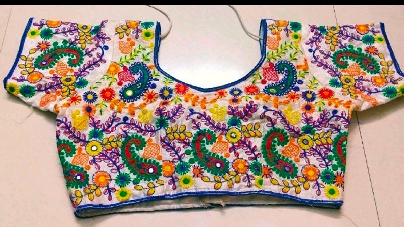 Pretty Handwork Beautiful Blouse 😍