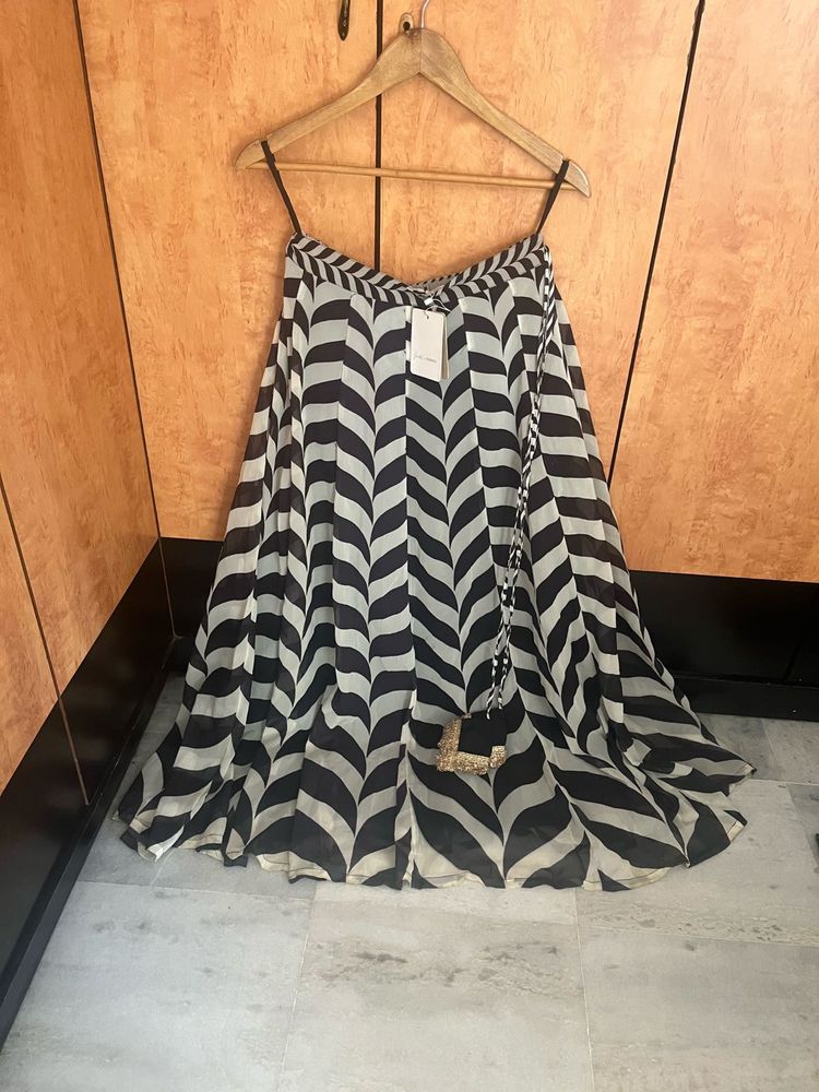 New shae by sassafaras Chevron Print Maxi Ski