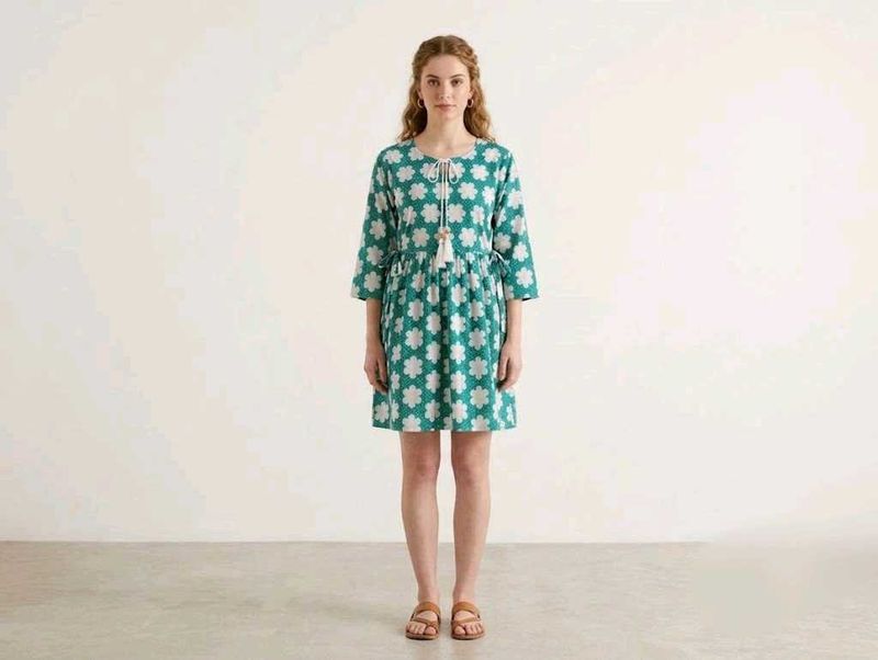 Chic Teal Floral Print Mini Dress