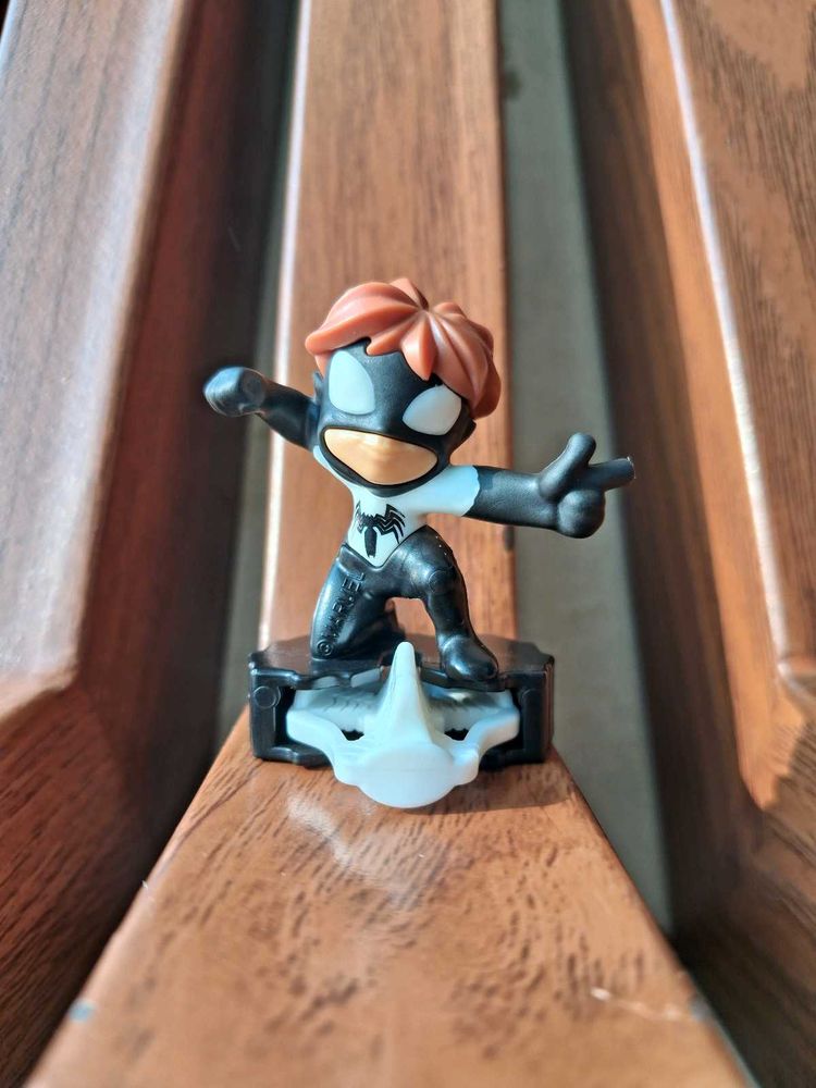 Spider Girl - Kinderjoy Spiderman Edition Figurine