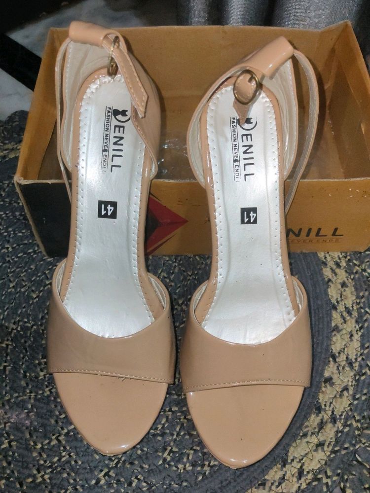 Nude Heels - Size 41