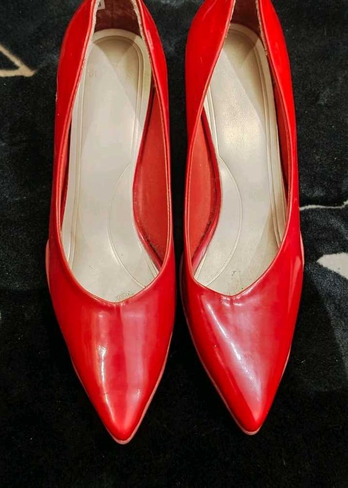 Red Pointed Toe Heels