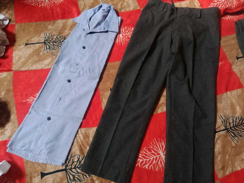 blue shirt with black pant