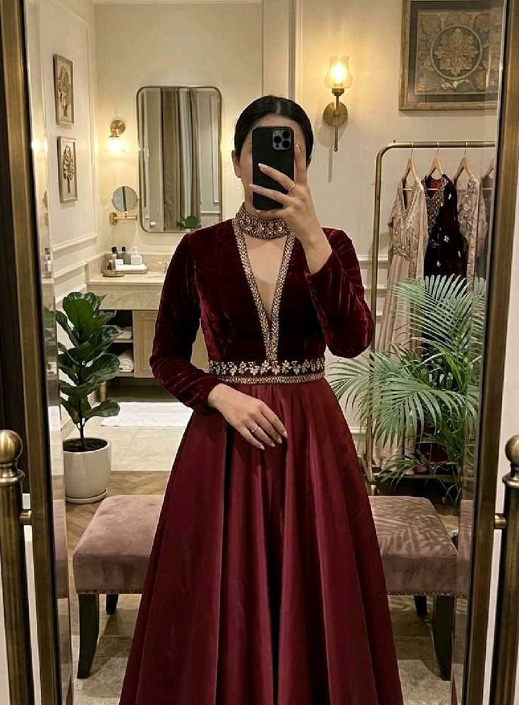 velvet and satin gown ❤️🍁