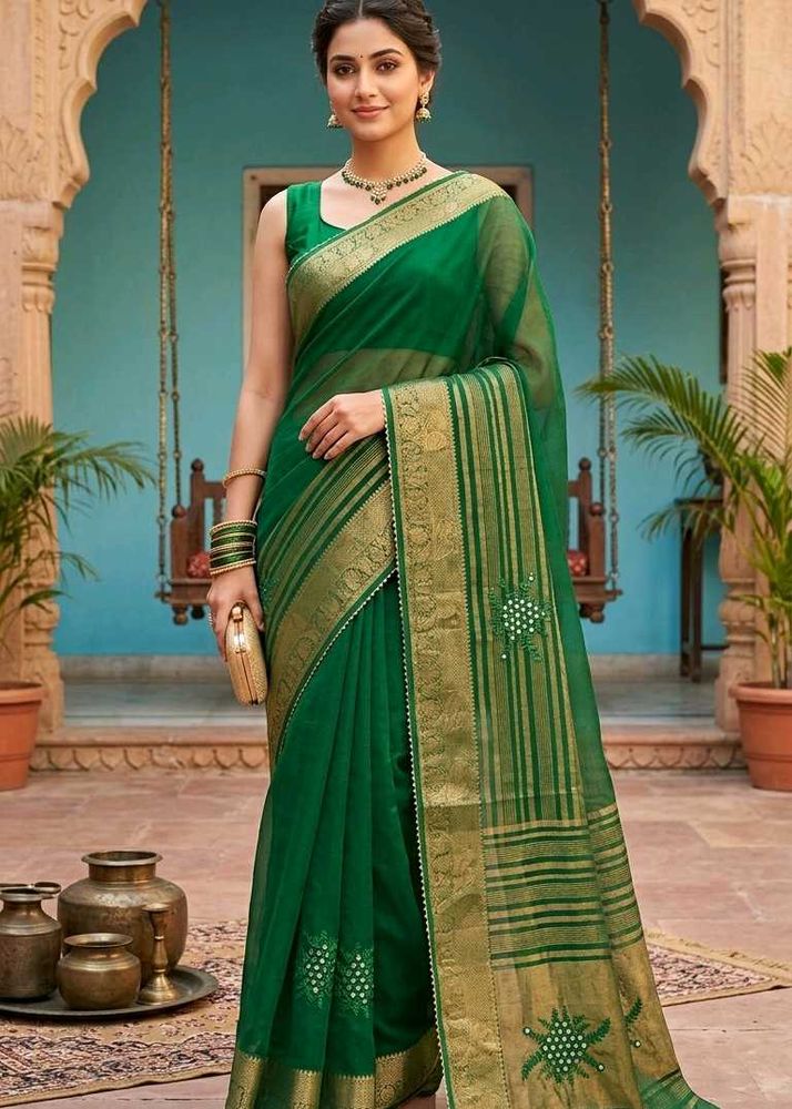 Elegant Green Saree with Gold Border(bilkul new)