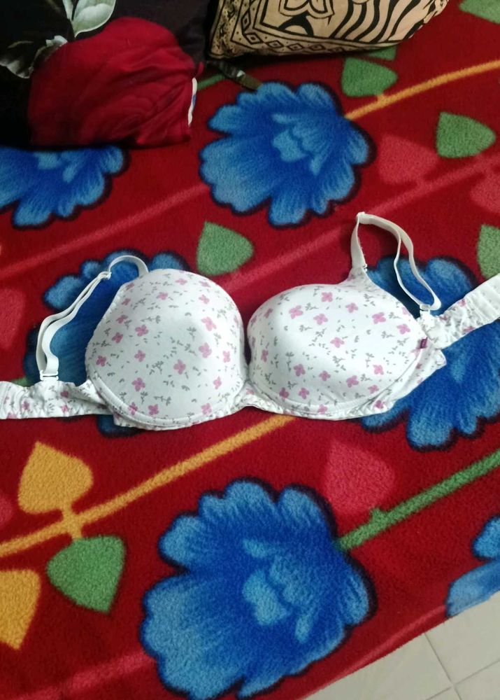 Pretty Floral Print Bra