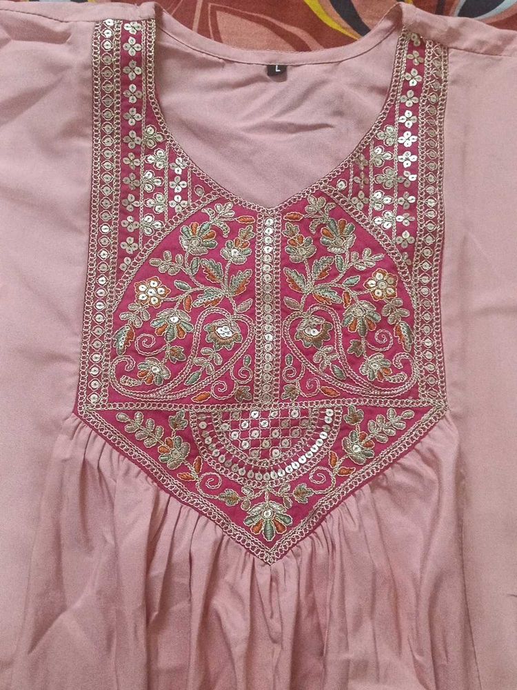 Embroidered Pink Kurta